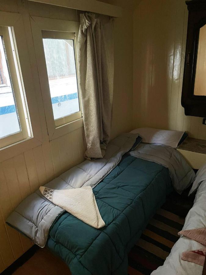 Floating Hotel- Happy Nile Boat Luksor Dış mekan fotoğraf