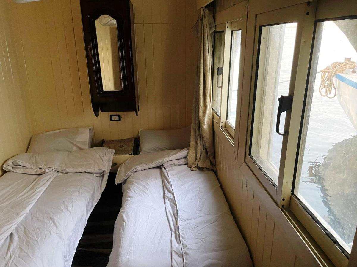 Floating Hotel- Happy Nile Boat Luksor Dış mekan fotoğraf