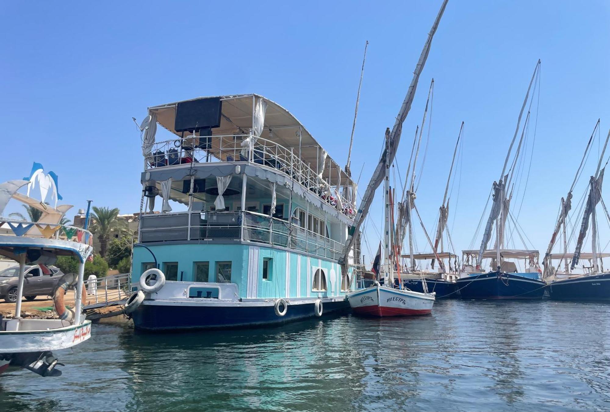 Floating Hotel- Happy Nile Boat Luksor Dış mekan fotoğraf