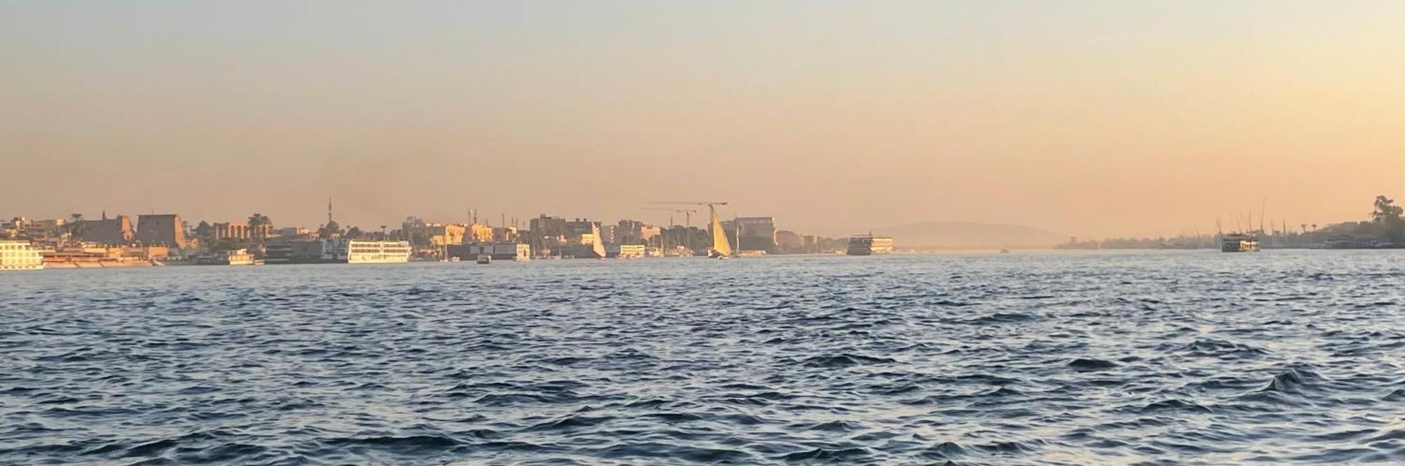 Floating Hotel- Happy Nile Boat Luksor Dış mekan fotoğraf